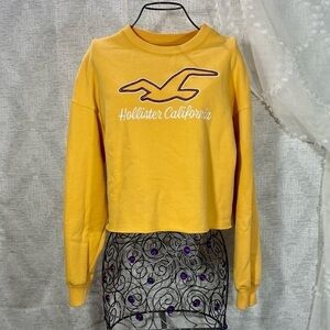 Hollister California yellow sweater size S